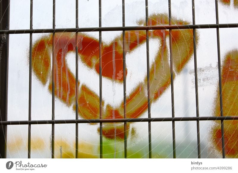 Herz hinter Gittern Fenster vergittert rotes Herz Liebe Symbol Liebesbekundung gefangen getrennt verbotene Liebe Verliebtheit Liebesgruß unglücklich trennend