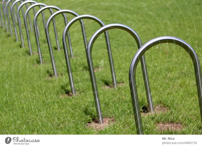 Fahrradständer Stellplatz Metall Freizeit & Hobby umweltfreundlich Mobilität parken Fahrradfahren Verkehrsmittel Fahrradparkplatz Radständer Fahrradhalter