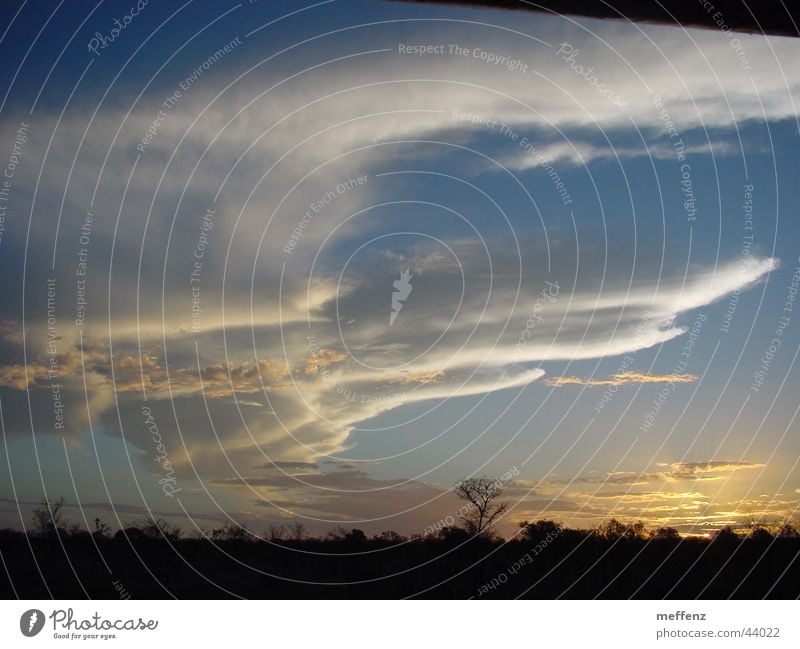 outback sky Outback Australien Sonnenuntergang Wolken träumen