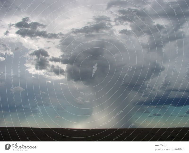 Danger - deep in the Outback Wolken Sturm Australien Tornado Angst