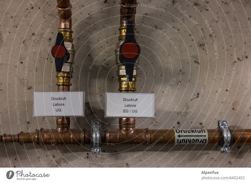 Installation XIV Heizungsraum Energie sparen Heizungsregler Heizungsregelung Steuergerät Wärmegewinnung Erneuerbare Energie innovativ Energiegewinnung