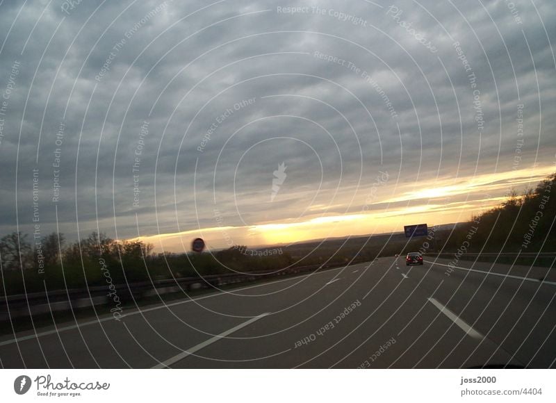 Sonnenuntergang auf der Autobahn Fototechnik