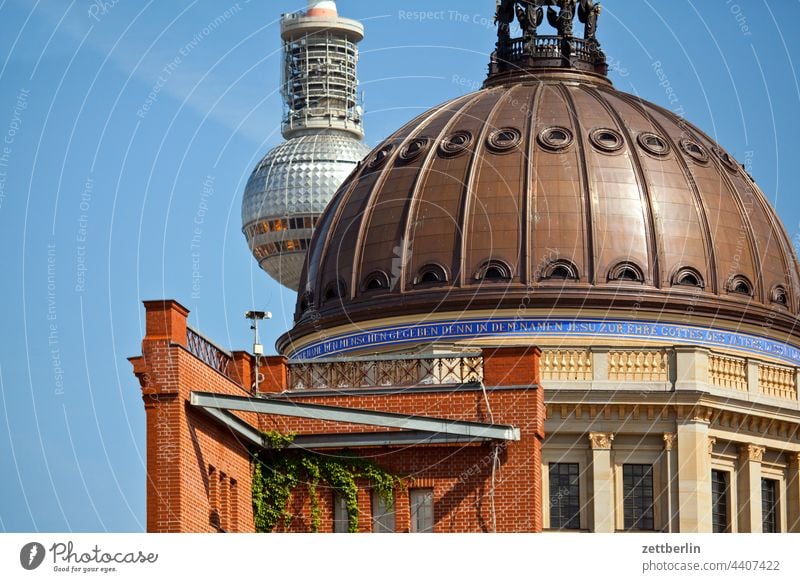 Bauakademie, Berliner Schloss und Fernsehturm alex Alexanderplatz architektur Großstadt deutschland funk-und-ukw-turm Hauptstadt Haus Himmel hochhaus innenstadt