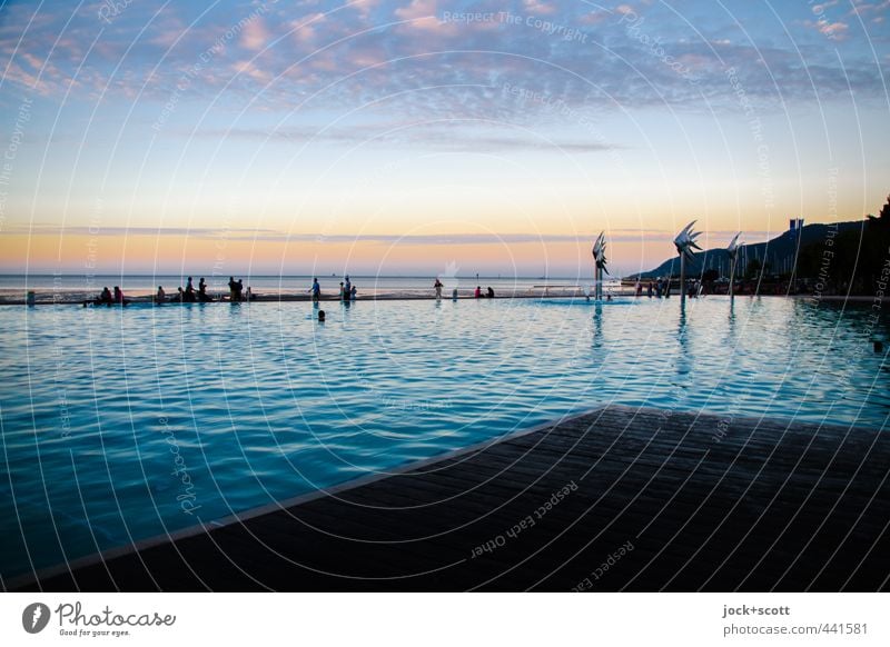 A lagoon exotisch Ferne Wolken Horizont Wärme Küste Pazifik Cairns Schwimmbad Schwimmen & Baden Erholung Stimmung Romantik Freiheit tropisch Abenddämmerung