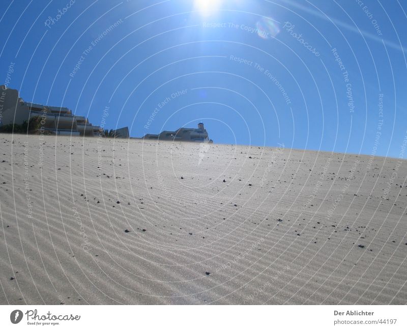 Jetzt ein kühles Bier! Strand Lava Fuerteventura Morro Jable Esquinzo Dorf Europa Sand Himmel Sonne Hafen Wüste