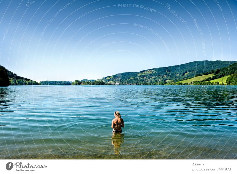 Badenixe Erholung Schwimmen & Baden Ferien & Urlaub & Reisen Ausflug Sommer Sommerurlaub Berge u. Gebirge feminin Junge Frau Jugendliche 18-30 Jahre Erwachsene