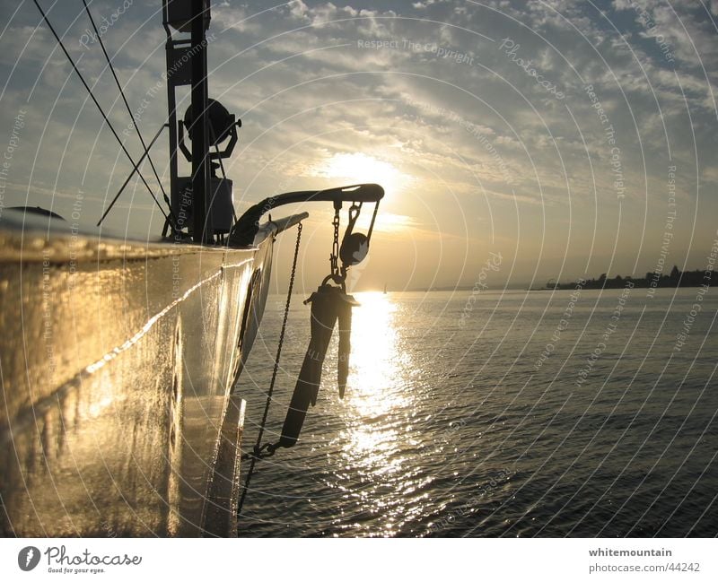 sundowner Genfer See Anker Abenddämmerung Sonnenuntergang Lausanne Dampfschiff Romantik