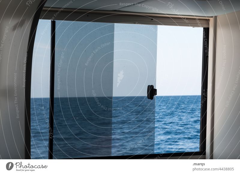 Meerblick Ferien & Urlaub & Reisen Fenster ausblick Aussicht Schifffahrt Tourismus Sommer Horizont Himmel Schönes Wetter Blick aus dem Fenster Ausblick