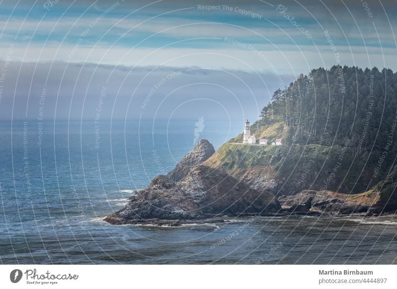 Der historische Heceta Head Leuchtturm, Florence Oregon USA Tourismus heceta Ufer Meer Küste Landschaft reisen Licht Leuchtfeuer Wasser pazifik Himmel Florenz