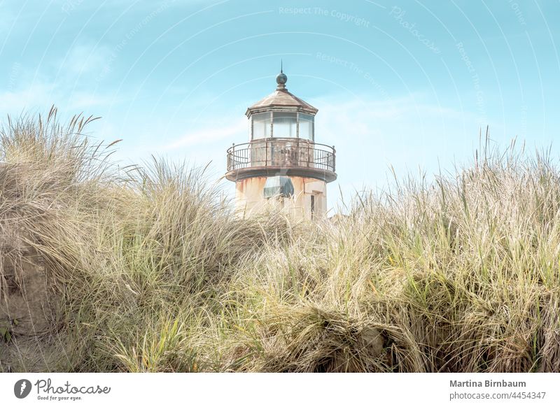 Der historische Coquille River-Leuchtturm, Bandon Oregon USA verträumte Landschaft Bandon State Park Strand von Bandon Coquille River Leuchtturm Schutz