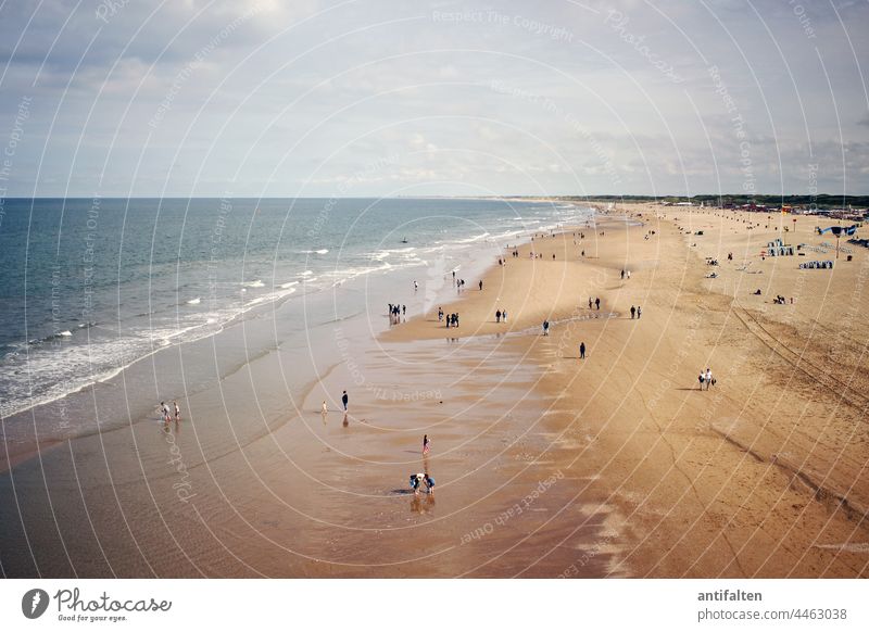 An der Nordseeküste II Meer Horizont Wasser Himmel blau Außenaufnahme Farbfoto Wellen Küste Natur Landschaft Strand Ferien & Urlaub & Reisen Ferne Tag Tourismus