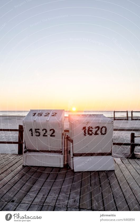 strandkörbe Erholung Umwelt Natur Landschaft Sand Wasser Himmel Sonne Sonnenaufgang Sonnenuntergang Sonnenlicht Sommer Schönes Wetter Wellen Küste Strand