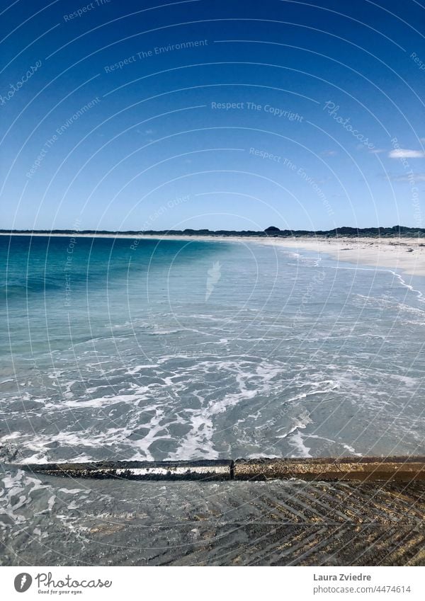 Indischer Ozean und die Bootsrampe, Westaustralien Meer Meeresstrand Strand Australien West Australien Küste Küstenlinie Blauwasser Wasser Sand blau