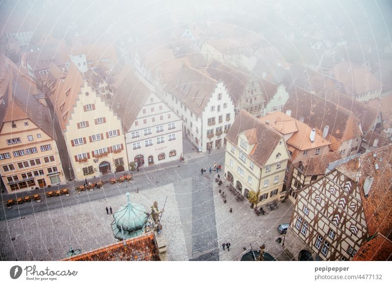 Rothenburg ob der Tauber von oben Deutschland Bayern Ferien & Urlaub & Reisen Farbfoto Außenaufnahme Tourismus von oben gesehen Tourismusregion reisen