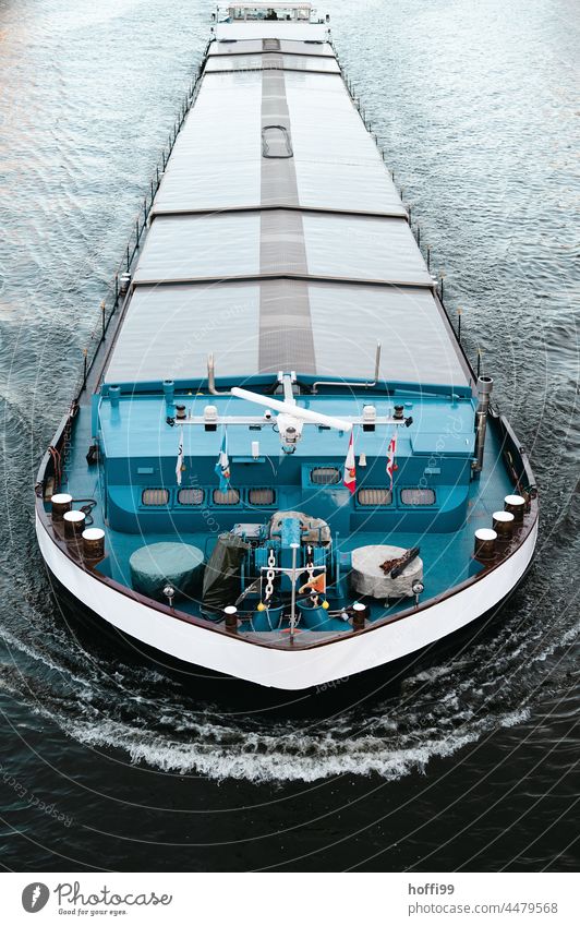 Binnenschiff auf der Weser bei Bremen Fluss Ladung ruhiges Wasser Fahrwasser Wasserfahrzeug Güterverkehr & Logistik Schifffahrt Handel Hafen Industrie