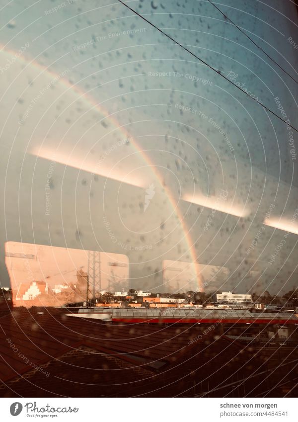 Zugumleitung mir Regenbogen zug fahrt verkehr bahnhof Bahnhof Bahnfahren Bahnsteig Ferien & Urlaub & Reisen Schienenverkehr Station Licht regenbogen