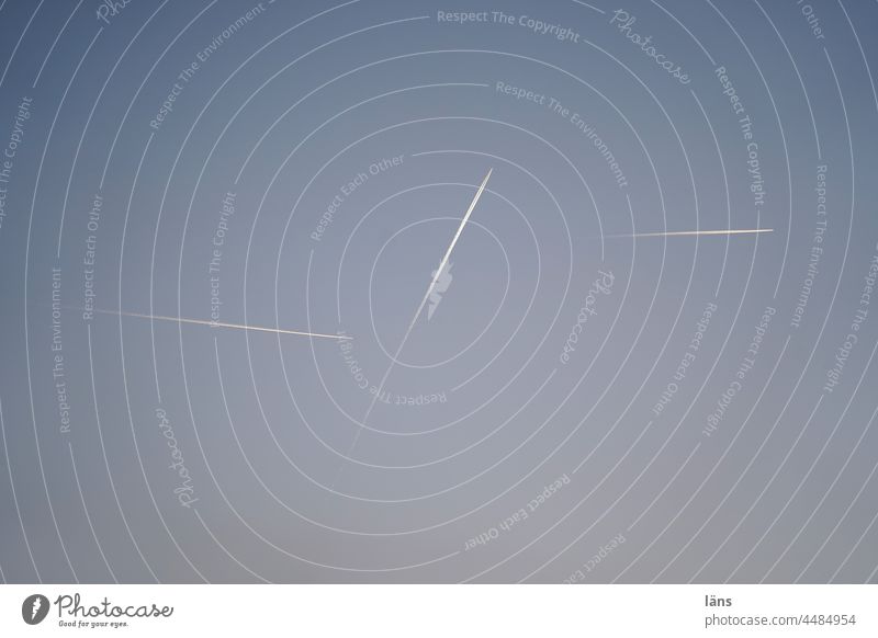 UT Teufelsmoor l Luftlinie Himmel luftlinie Flugzeuge Streifen Luftverkehr fliegen Kondensstreifen Ferien & Urlaub & Reisen Passagierflugzeug Tourismus