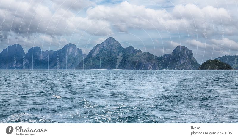 ein Blick vom Boot auf den Pazifik Philippinen Insel MEER tropisch Felsen Nido Landschaft Natur Strand Himmel Wasser reisen Inseln schön Sommer Asien blau