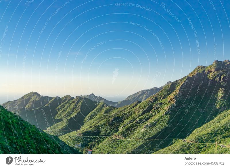 Das wunderschöne Anaga-Gebirge auf Teneriffa, Spanien Kanarienvogel Landschaft reisen Natur grün Berge u. Gebirge im Freien Insel Himmel Ansicht Felsen