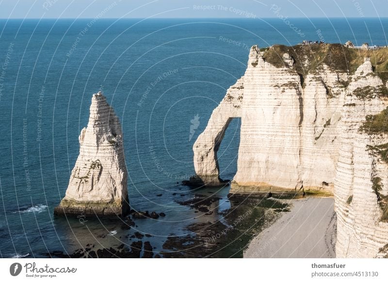 Alabasterküste  - Steilküste in der Normandie, "Elefantenrüssel" Frankreich Meer Natur Étretat Küste Ferien & Urlaub & Reisen Klippe Felsen Horizont Strand