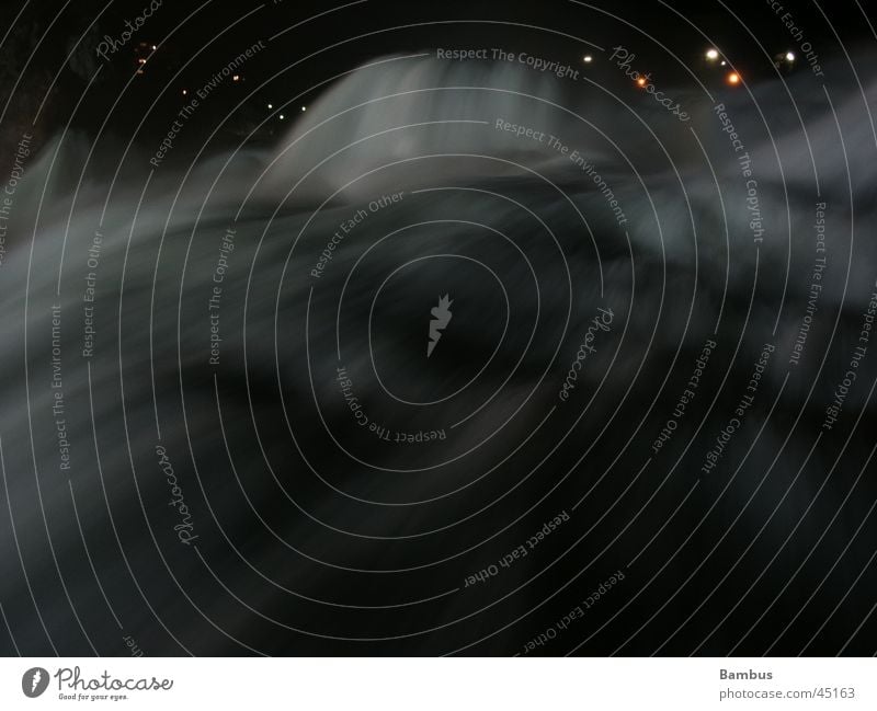 Rheinfall bei Nacht Langzeitbelichtung Wasser Fluss Wasserfall