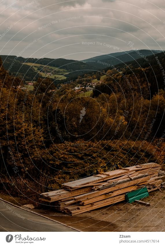 Bayerischer Wald bayerischer wald berge bayern holzstapel ausblick panorama grün natur herbst weite landschaft wolken bewölkt alpen Berge u. Gebirge Natur