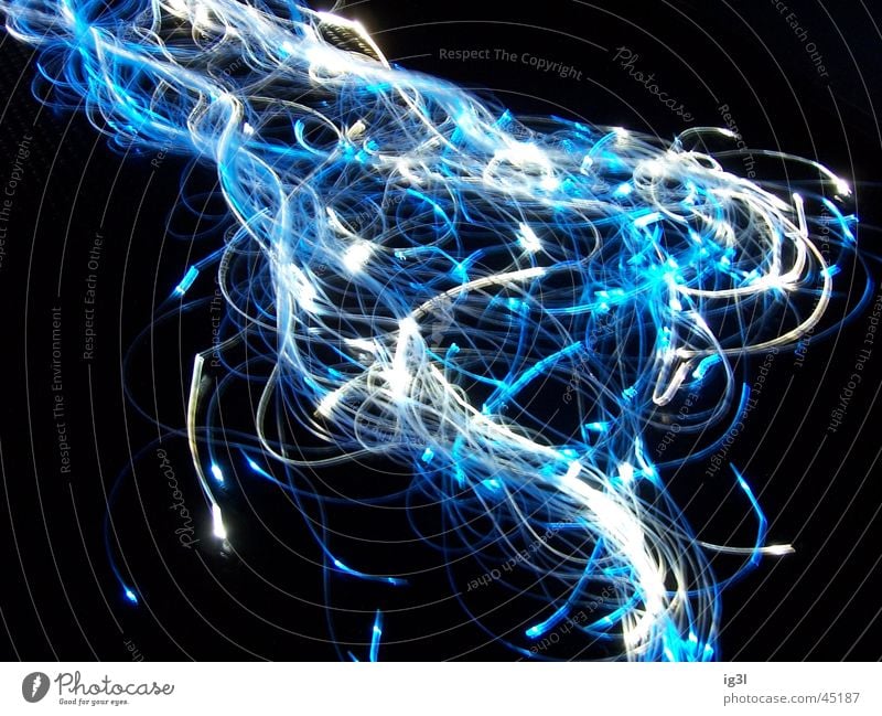 veritas in spe Licht Eindruck glühen Windung chaotisch weiß verrückt dunkel Richtung Langzeitbelichtung Lichtspiel durcheinander Wellen Elektrisches Gerät