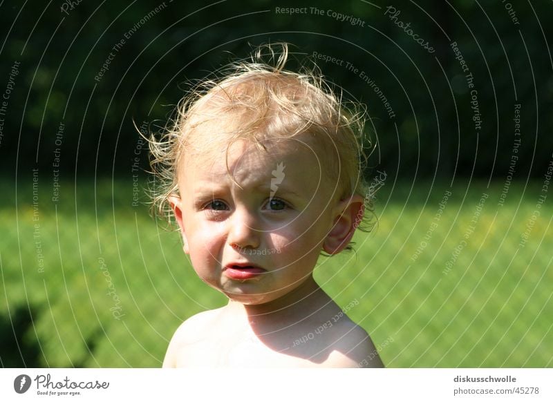 Marco Joel Kleinkind Sommer Ferne Licht & Schatten Kind tele Garten Junge