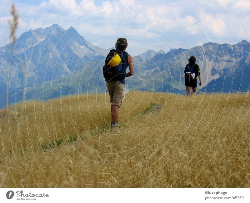 Bergsamkeit Berg Arlberg Abstieg einheitlich ruhig Frieden Einsamkeit abgelegen unterwegs Panorama (Aussicht) wandern Österreich Abschied Wolken Klettern Ödland