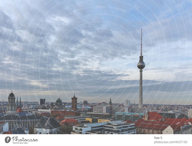 Blick über Ost-Berlin Fernsehturm mitte Großstadt Skyline Alexanderplatz Deutschland architektur Tourismus Himmel Architektur Hauptstadt Berlin-Mitte alex