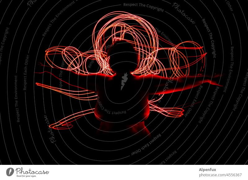 Weibliche Aura Weiblichkeit Frau nackt Haut Körper verführerisch Erwachsener sexy sinnlich erotisch oben ohne Rotlicht Brust unverhüllt Dame Figur Kurve