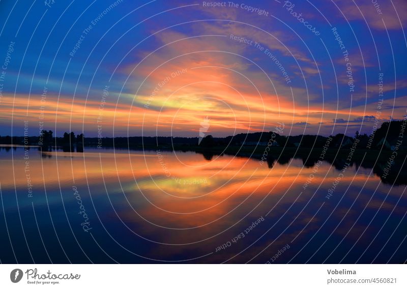 Abend bei Mursewiek, Ruegen; Blick nach Ummanz abenddaemmerung abendhimmel abendsonne bodden brd daeemerungf deutschland europa mecklenburg-vorpommern ostsee