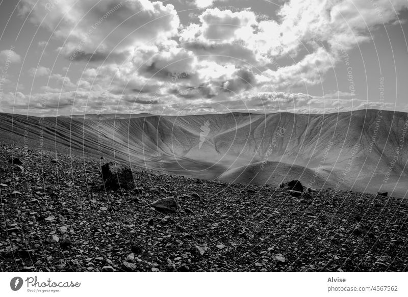 2021 08 13 Myvatn-Vulkankrater 2 Island Landschaft Natur Mývatn reisen hverfjall Krater Felsen Europa Tourismus Berge u. Gebirge im Freien vulkanisch schwarz