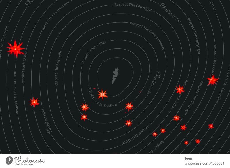 Ich schenk‘ dir einen Stern Sterne rot Weihnachten & Advent Weihnachtsdekoration Weihnachtsbeleuchtung Weihnachtsmarkt leuchten Licht Weihnachtsstern Winter
