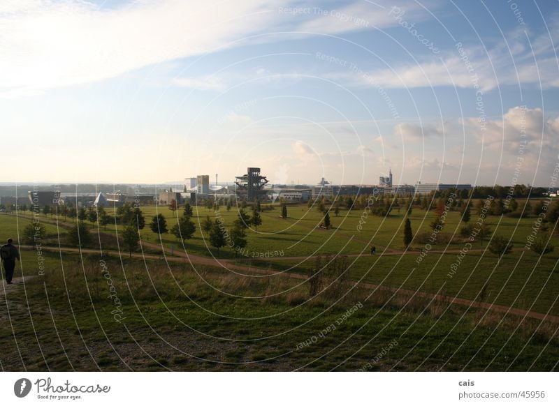 Future City Wolken Wiese Hannover Baum Weitwinkel grün Gras Aussicht Ferne Panorama (Aussicht) Sommer Frühling Himmel Weltausstellung blau Landschaft groß