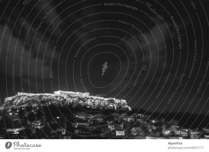 Die Schönheit im Auge des Betrachters | Athener Hausberg Akropolis Akropolis von Athen Griechenland Architektur Himmel dunkel geheimnisvoll historisch