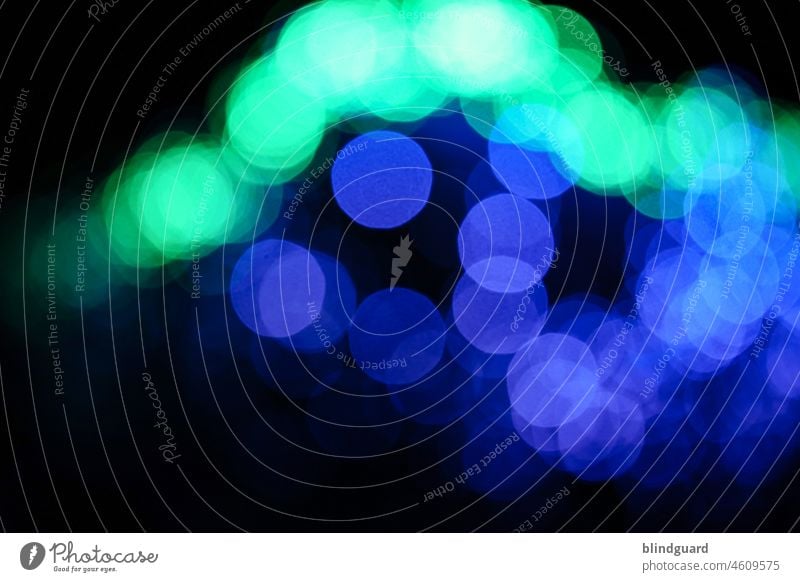 Es werde Licht, ... Bokeh Farbenspiel Punkte Linien schwarz Gefühle Farbwechsel Unschärfe Hintergrund schemenhaft Dekoration & Verzierung abstrakt Weihnachten