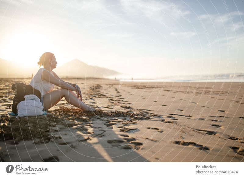 #A0# Watching Light II Cofete Fuerteventura Kanaren Kanarische Inseln Küste Küstenlinie Strand Strandleben genießen Sonnenuntergang Natur Tourismus Landschaft