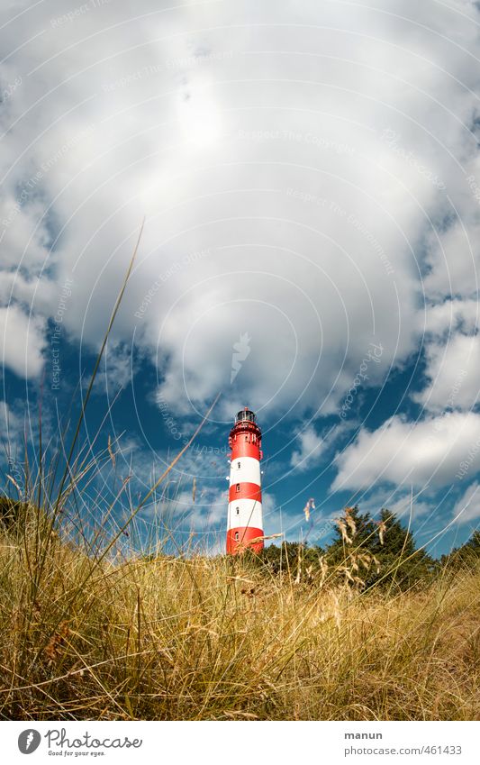 leuchtender Turm Natur Landschaft Wolken Nordsee Insel Leuchtturm Bauwerk Sehenswürdigkeit Ferien & Urlaub & Reisen Farbfoto Außenaufnahme Menschenleer