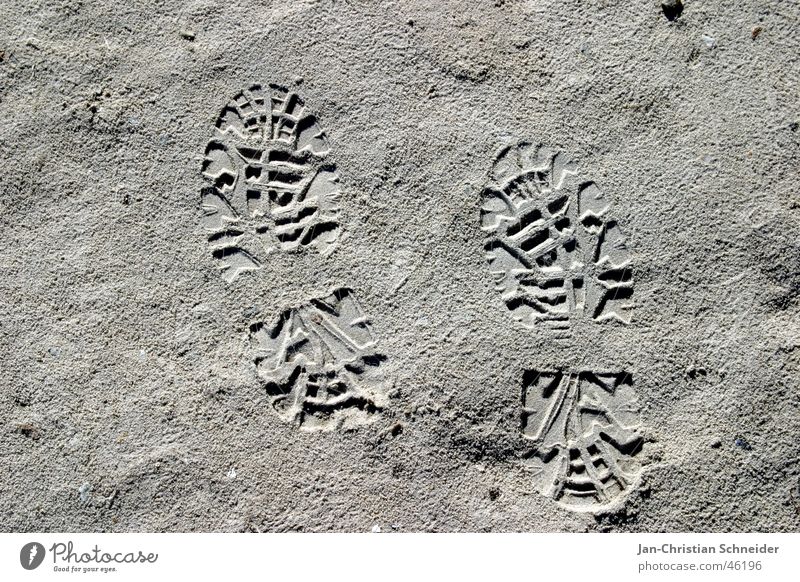 Mann auf dem Mond Staub Fußspur Strand Ferien & Urlaub & Reisen Sand