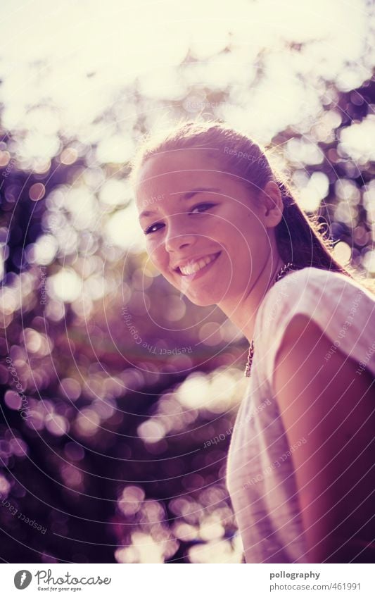 thx for the smile II Mensch feminin Junge Frau Jugendliche Erwachsene Leben Körper 1 13-18 Jahre Kind 18-30 Jahre Sommer Schönes Wetter Baum Garten Park T-Shirt