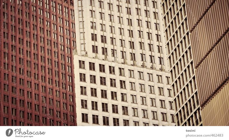 Muster Stadt Hochhaus Bankgebäude Bauwerk Gebäude Architektur Fenster braun Hochhausfassade Strukturen & Formen Klassische Moderne verfaulen Täuschung