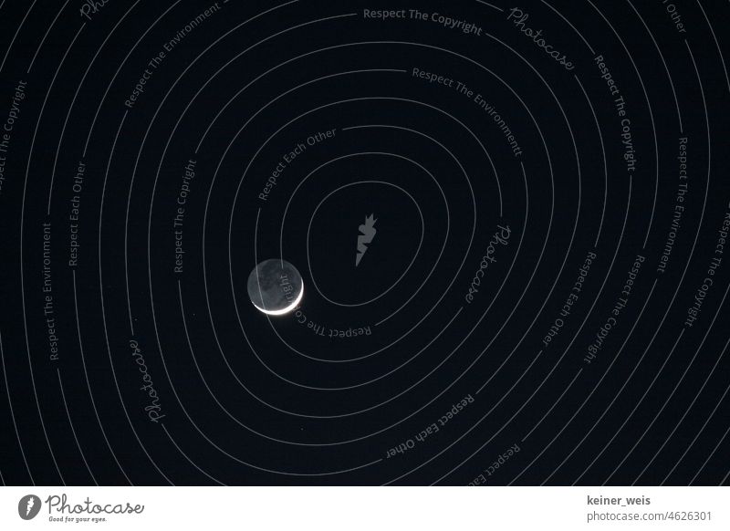 Mondfinsternis am schwarzen Himmel Nacht Mondsichel Mondschein Mondnacht Vollmond Außenaufnahme Nachthimmel Säufersonne Gezeiten Mondgesicht Lichterscheinung