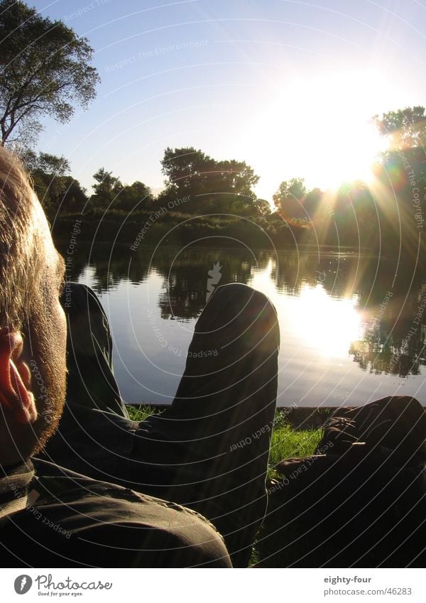 vondelpark See Park grün Wiese Sonnenstrahlen blenden Vondelpark Erholung Mensch Himmel blau Natur Küste liegen Schatten Müdigkeit bequem eighty-four Sommer