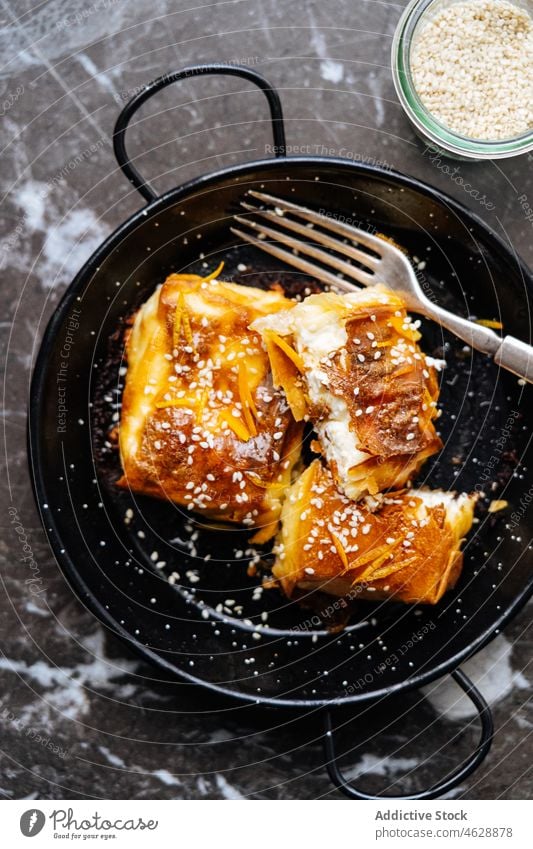 Süßes hausgemachtes Gebäck mit Sesam süß Dessert kulinarisch selbstgemacht Kalorie Leckerbissen Lebensmittel Gastronomie lecker Teller geschmackvoll Küche