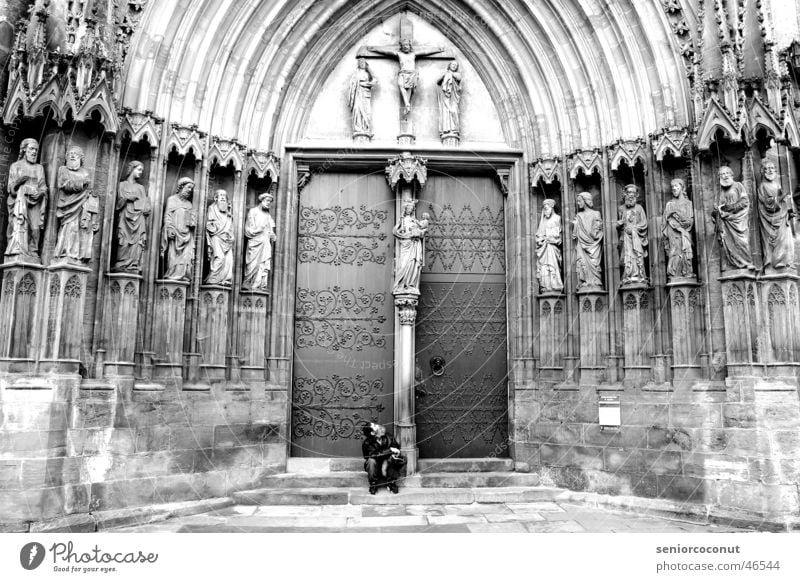 Erlösung Erfurt Obdachlose Religion & Glaube Dom heilig Tür Armut Stein