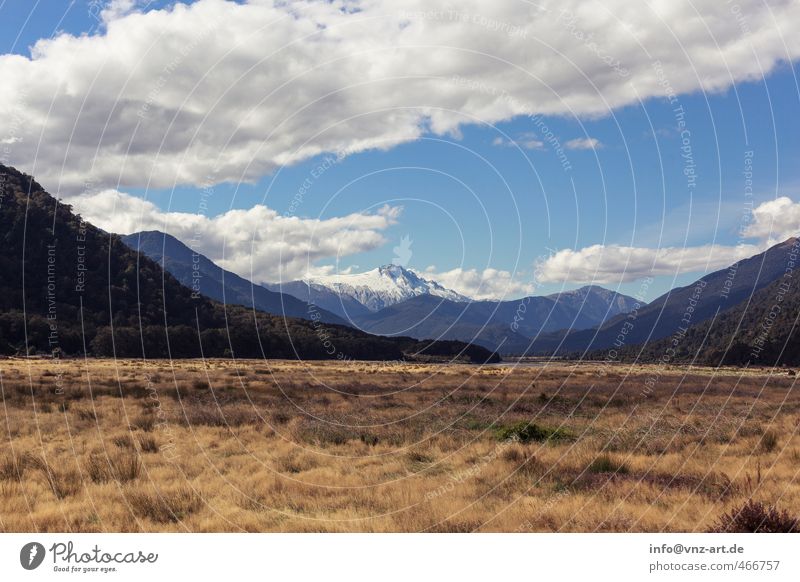 View Umwelt Natur Landschaft Himmel Wolken Herbst Pflanze Gras Sträucher Wildpflanze Wiese Wald Hügel Felsen Alpen Berge u. Gebirge Gipfel Schneebedeckte Gipfel