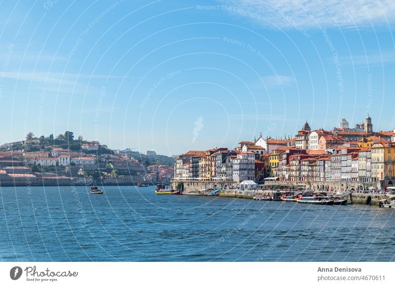 Das Stadtzentrum von Porto im Herbst Portugal stadt porto Europa Architektur historisch urban Wahrzeichen Portugiesisch Tourismus Großstadt Anziehungskraft