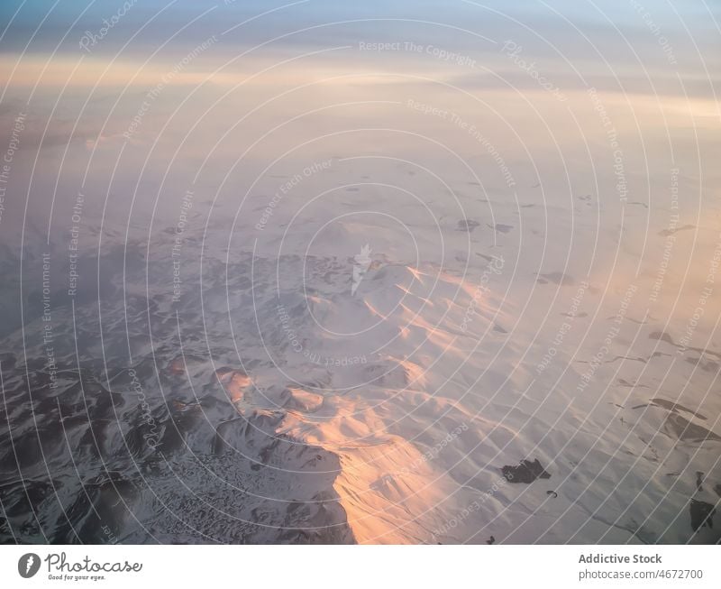 Schneebedeckte Berglandschaft Berge u. Gebirge Kamm Winter Natur gefroren Raureif Landschaft Reittier Berghang Oberfläche Frankreich Gelände kalt Frost