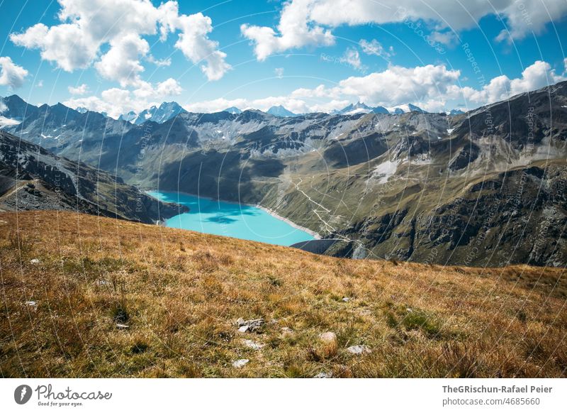 Bergsee mit Gebirge im Hintergrund Stausee Berge u. Gebirge Straße Alpen Wolken wandern Aussicht Panorama (Aussicht)